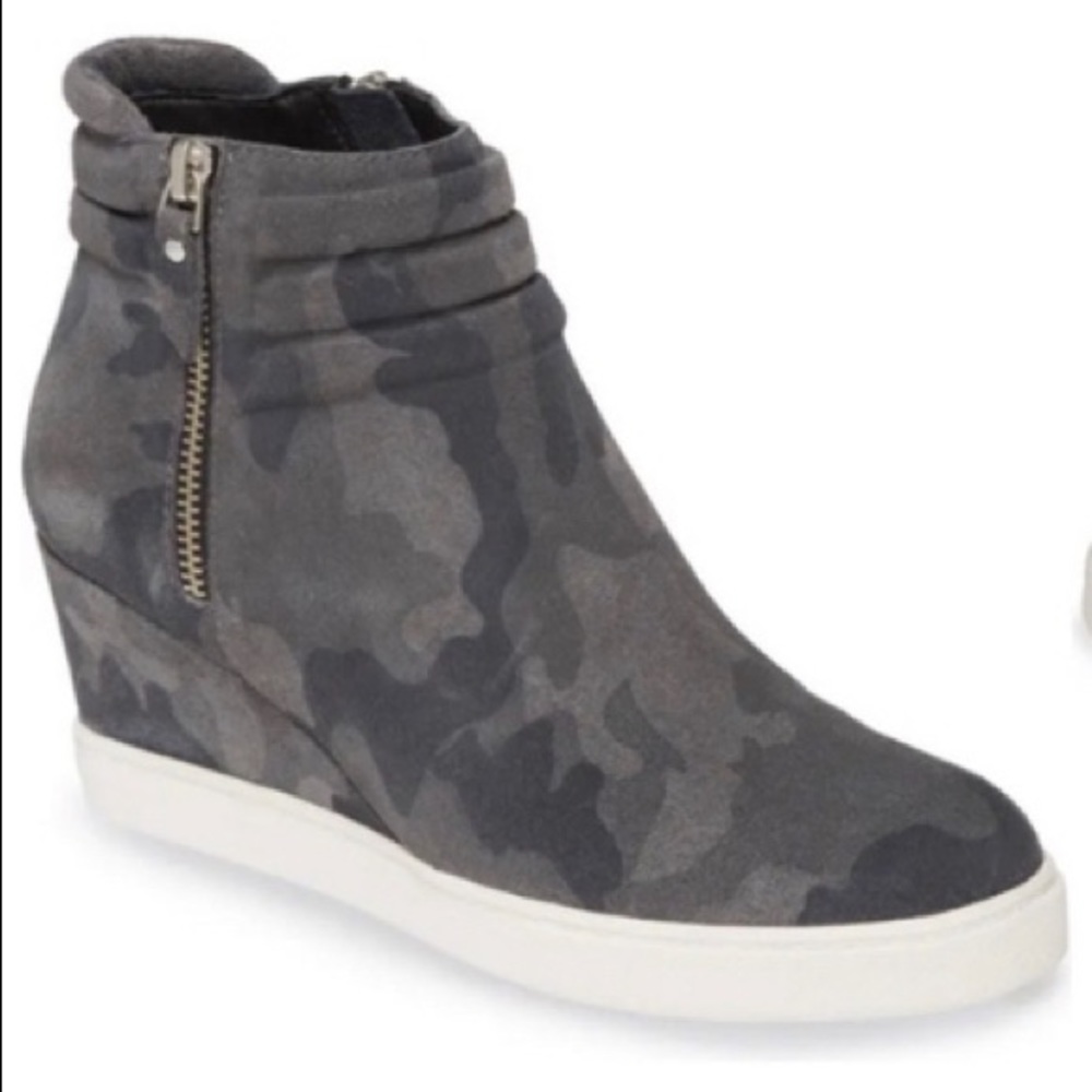 EUC Linda Paolo Frieda Camo Suede Wedge Shoe SZ 9.5